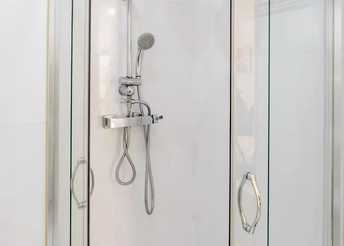 Sleek With Balcony By Hostwise *