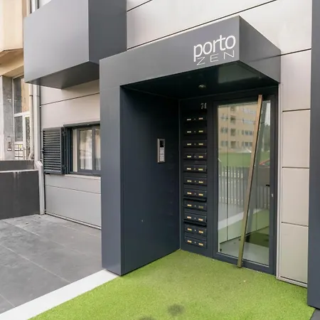 Sleek With Balcony By Hostwise Апартаменты