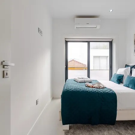 Apartmán Sleek With Balcony By Hostwise *