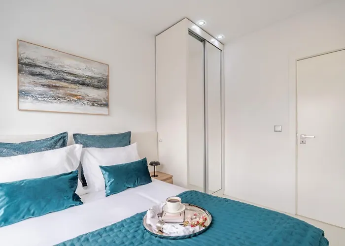 Apartmán Sleek With Balcony By Hostwise